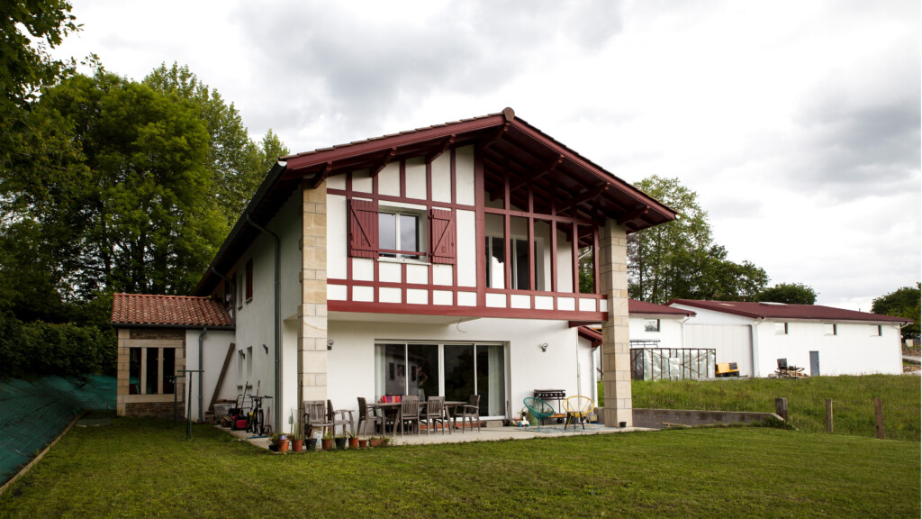 Construction d’une maison individuelle et gite à Sare